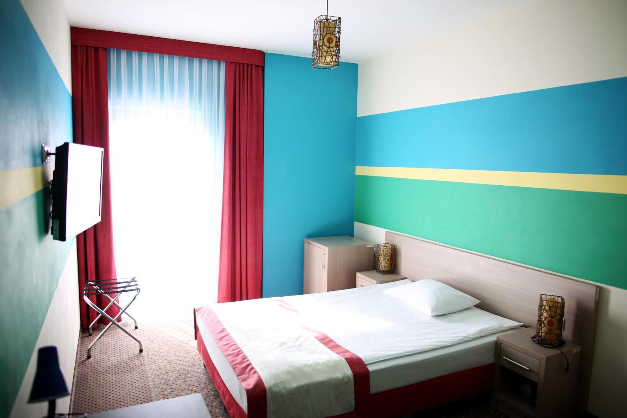 Hotel Folklor Miedzyrzec Podlaski Phòng bức ảnh