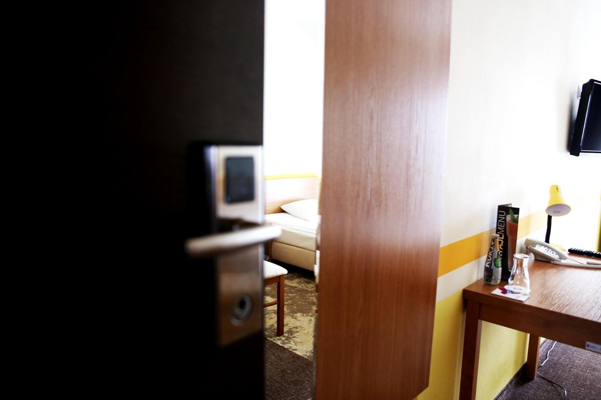 Hotel Folklor Miedzyrzec Podlaski Phòng bức ảnh